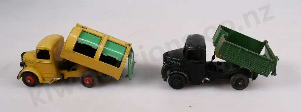 DINKY TOYS BEDFORD TRUCKS Image 1++