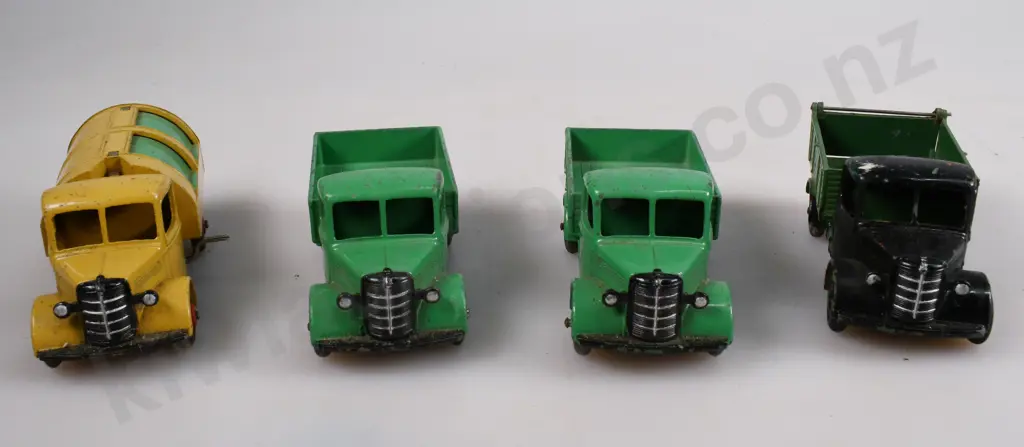 DINKY TOYS BEDFORD TRUCKS Image 1++