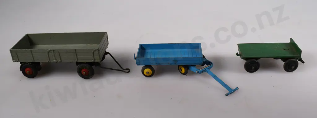 DINKY TOYS ASSORTED Image 1++