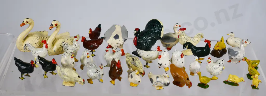 ASSORTED BRITAINS LEAD BIRDS Image 1++