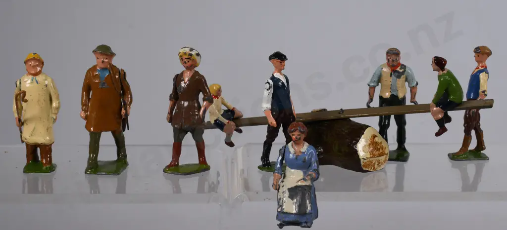 ASSORTED LEAD FIGURES Image 1++