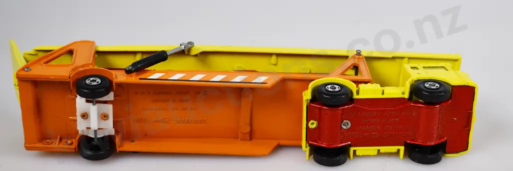 MATCHBOX CAR SUPER KINGS # K-11 DAF TRANSPORTER & 5 CARS Image 1++