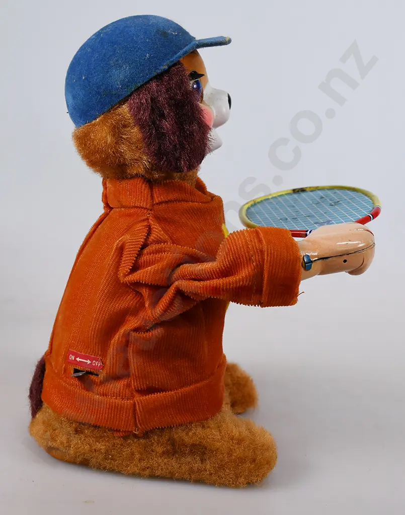 BALL PLAYING DOG BOXED TOY Image 1++