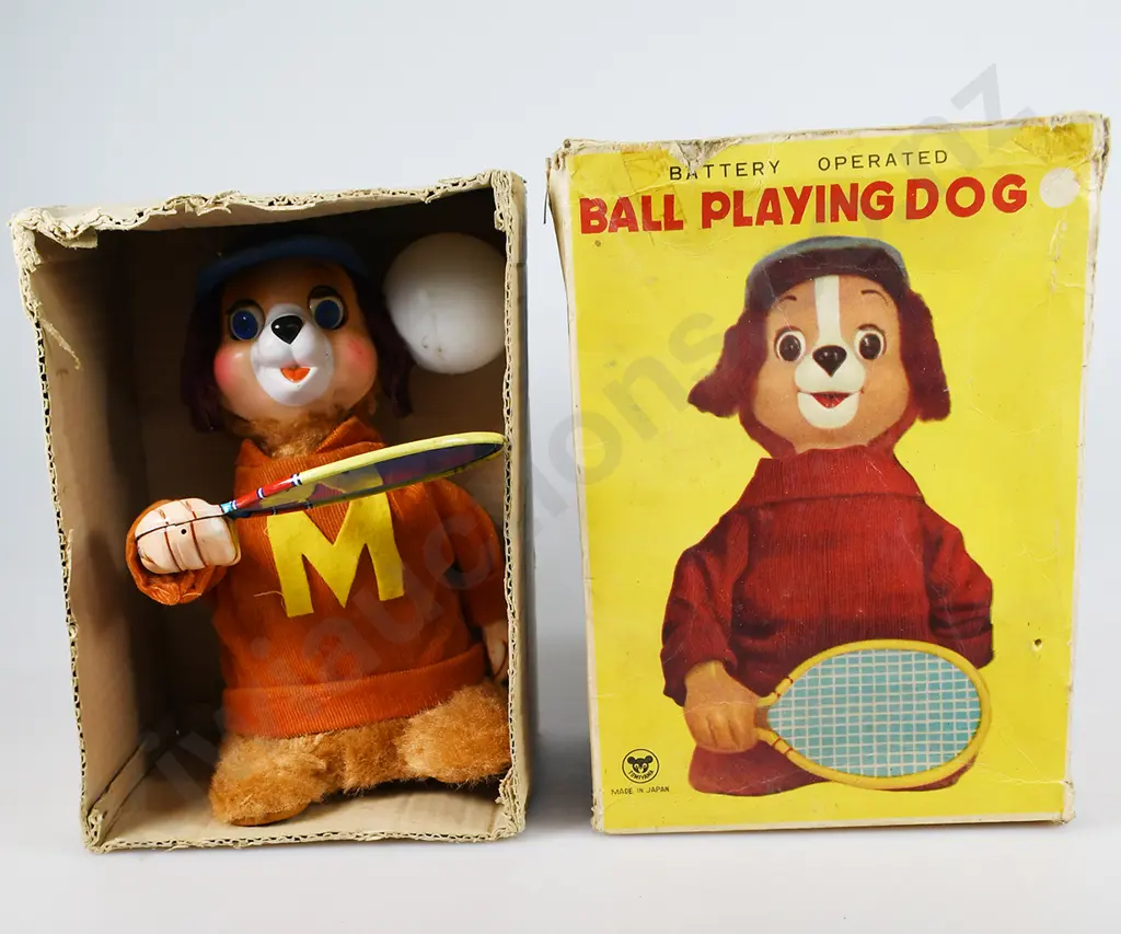 BALL PLAYING DOG BOXED TOY Image 1++