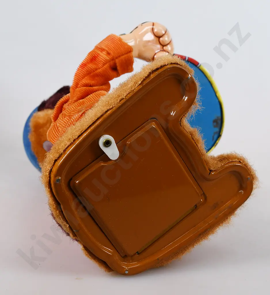 BALL PLAYING DOG BOXED TOY Image 1++