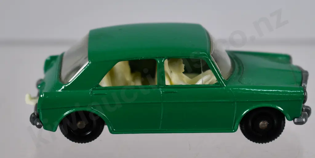 MATCHBOX SERIES MG 1100 NO. 64 Image 1++