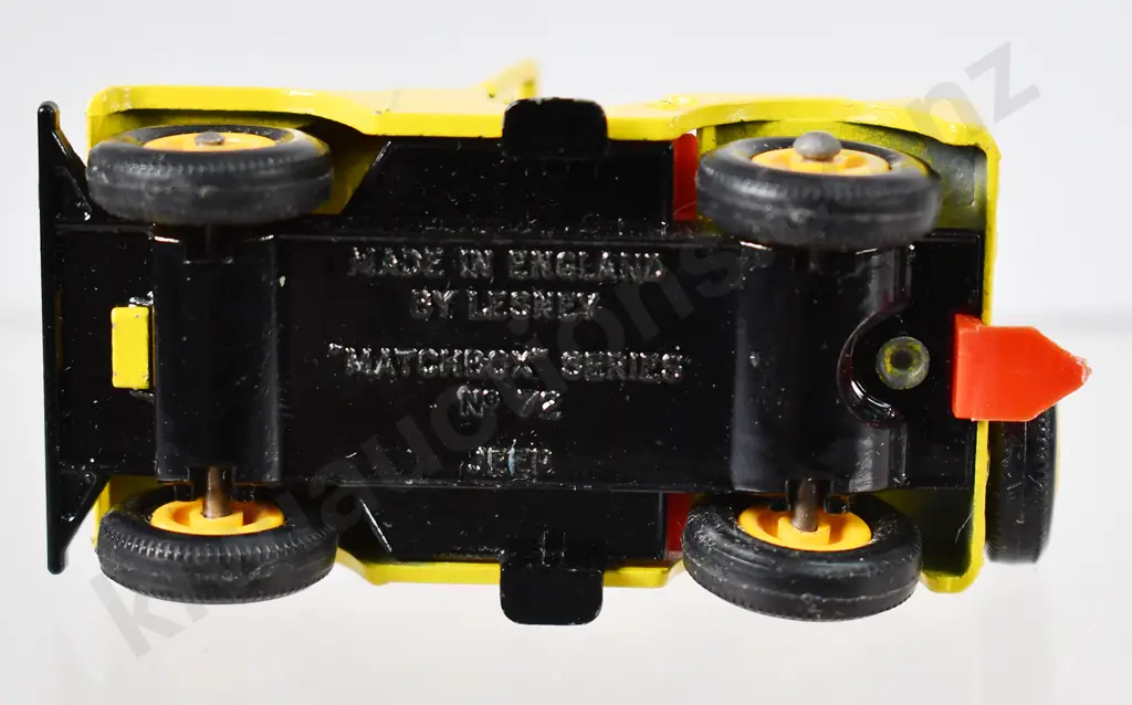 MATCHBOX SERIES  STANDARD JEEP, NO. 72 Image 1++