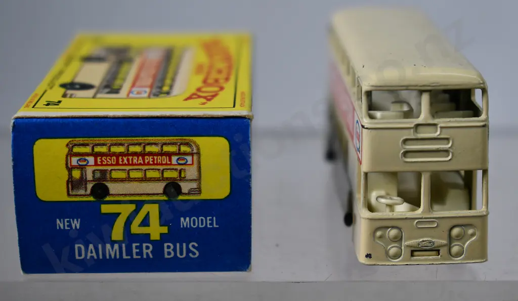 MATCHBOX SERIES DAIMLER BUS, NO.74 Image 1++