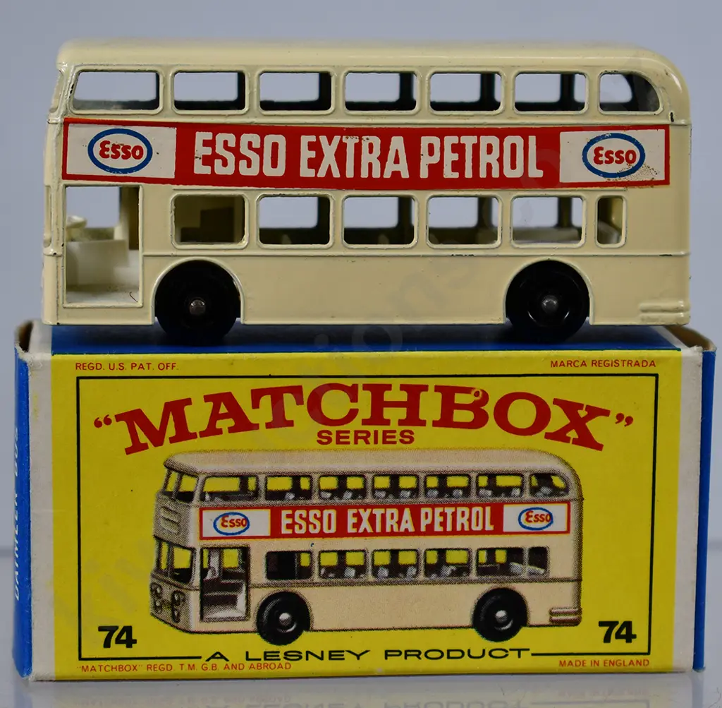 MATCHBOX SERIES DAIMLER BUS, NO.74 Image 1++