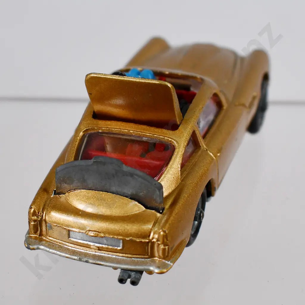 CORGI JAMES BOND ASTON MARTIN Image 1++