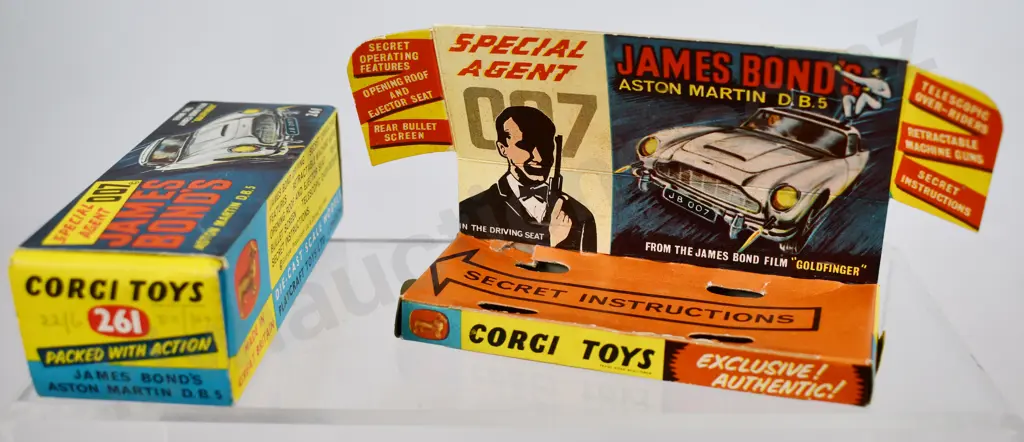 CORGI JAMES BOND ASTON MARTIN Image 1++