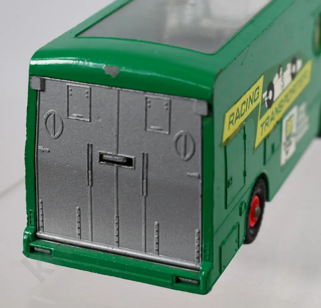 MATCHBOX K-5 RACING CAR TRANSPORTER Image 1++