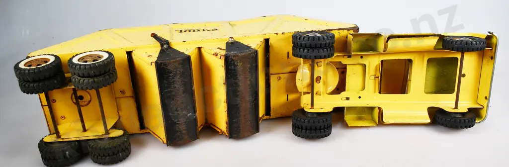 TONKA BOTTOM DUMP TRUCK Image 1++