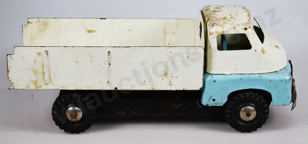 BOOMAROO TIN TRUCK Image 1++