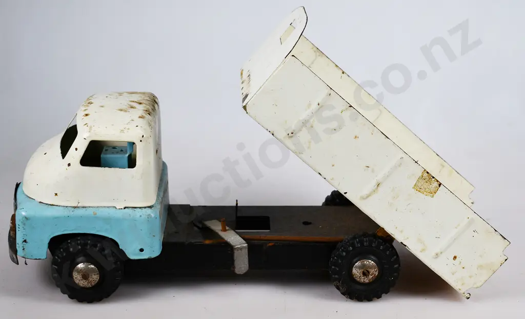 BOOMAROO TIN TRUCK Image 1++