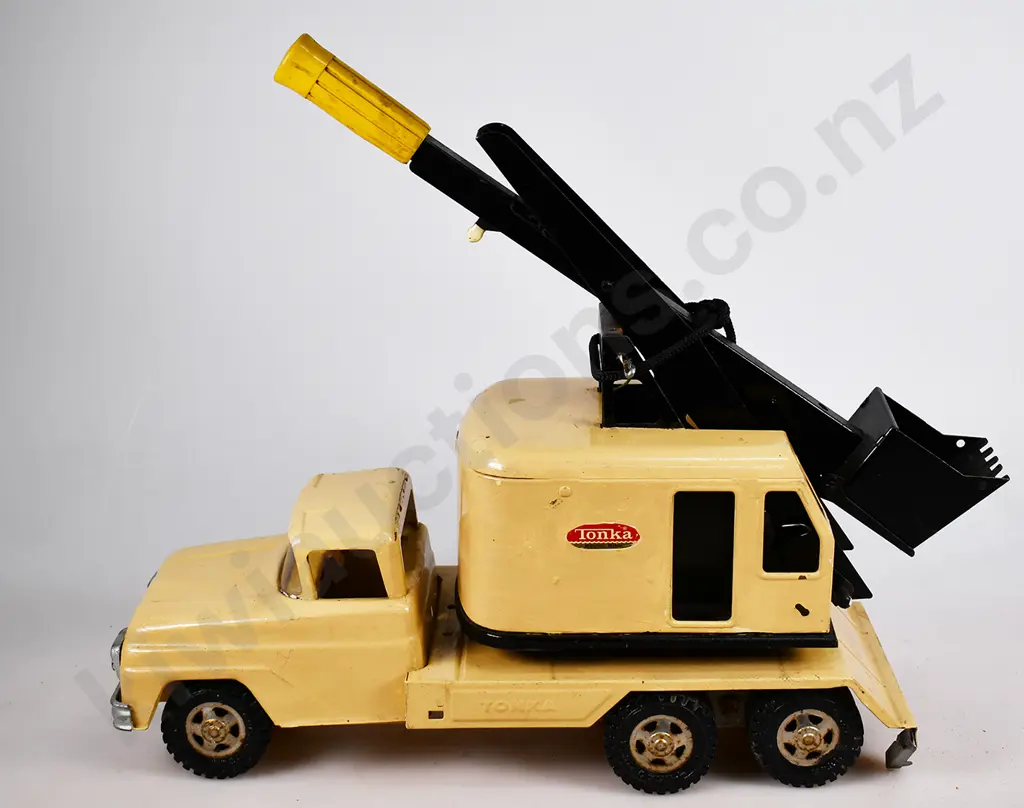 TONKA SHOVEL MODEL 2520 Image 1++