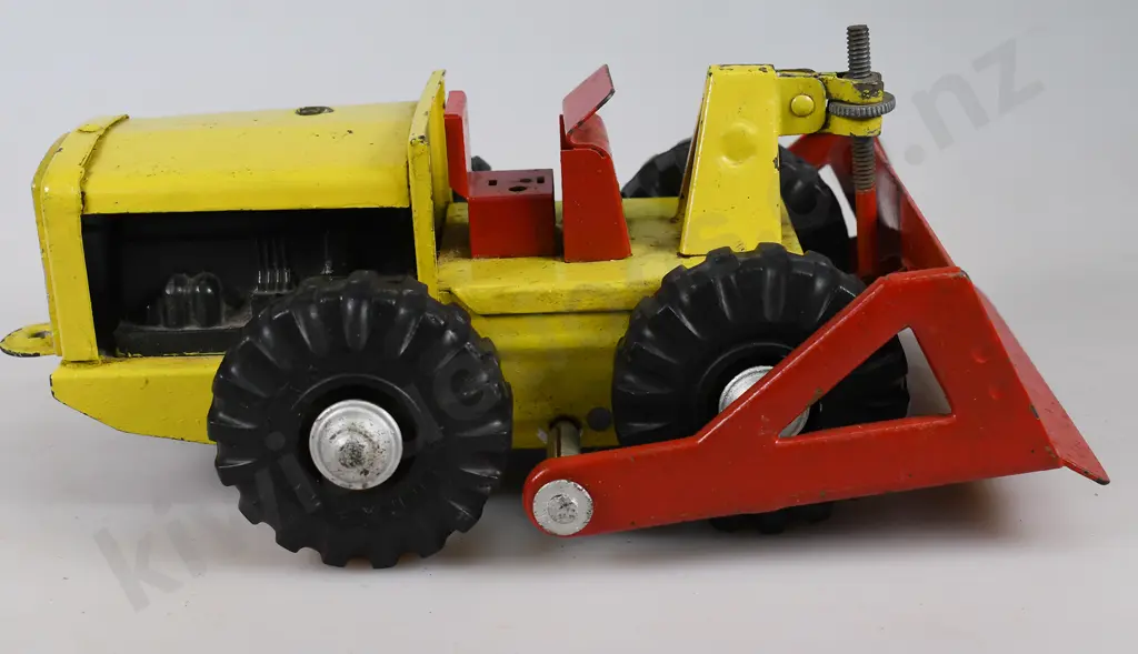 BOOMAROO TOURNATRACTOR Image 1++