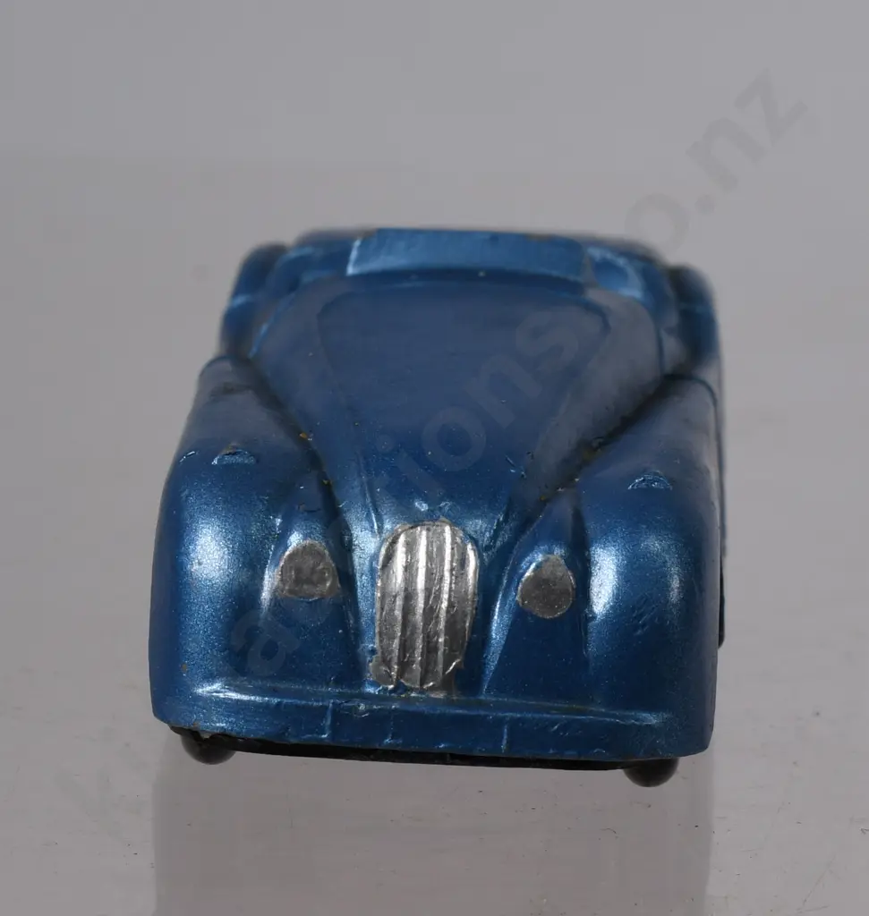 TRI-ANG TOYS JAGUAR XK-120 Image 1++