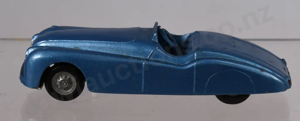 TRI-ANG TOYS JAGUAR XK-120 Image 1++