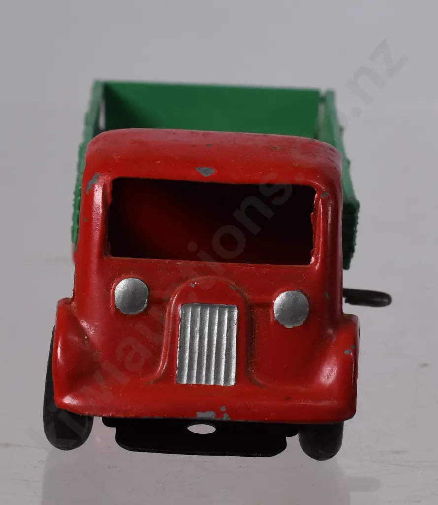 TRI-ANG TOYS LONG TIP TRUCK Image 1++