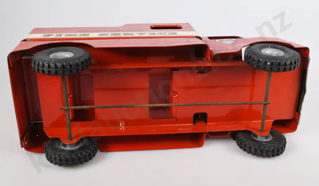 TRI-ANG JUNIOR SERIES FIRE ENGINE Image 1++