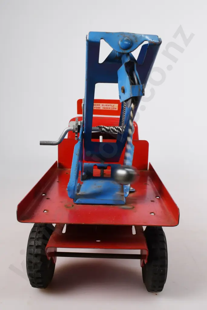 TRI-ANG JUNIOR BREAKDOWN LORRY Image 1++