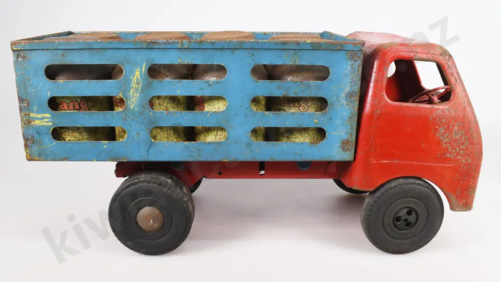 TRI-ANG DIESEL SERIES MILK TRUCK Image 1++