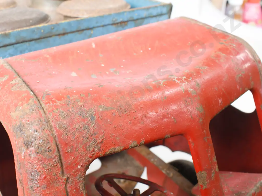 TRI-ANG DIESEL SERIES MILK TRUCK Image 1++