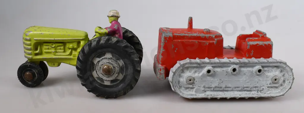 FUN HO TRACTOR & CRAWLER TRACTOR Image 1++