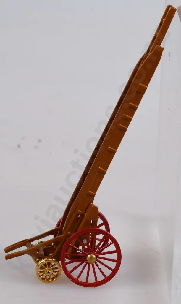 HALLMARK COLLECTIONS H3 MORRIS WHEELED ESCAPE Image 1++
