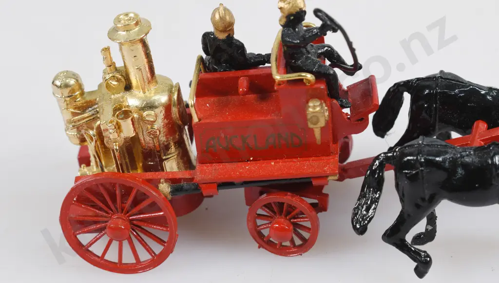 HALLMARK COLLECTIONS 1903 SHAND MASON STEAMER Image 1++