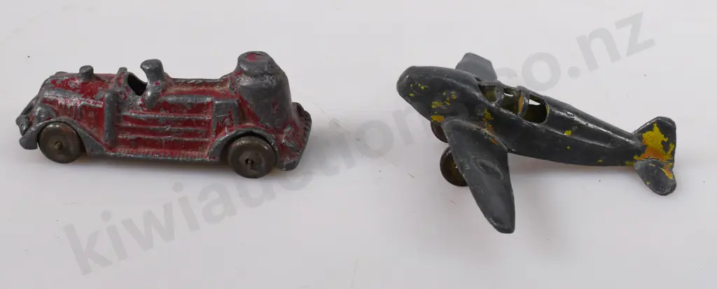 TINK-E TOYS FIRE ENGINE & PLANE Image 1++