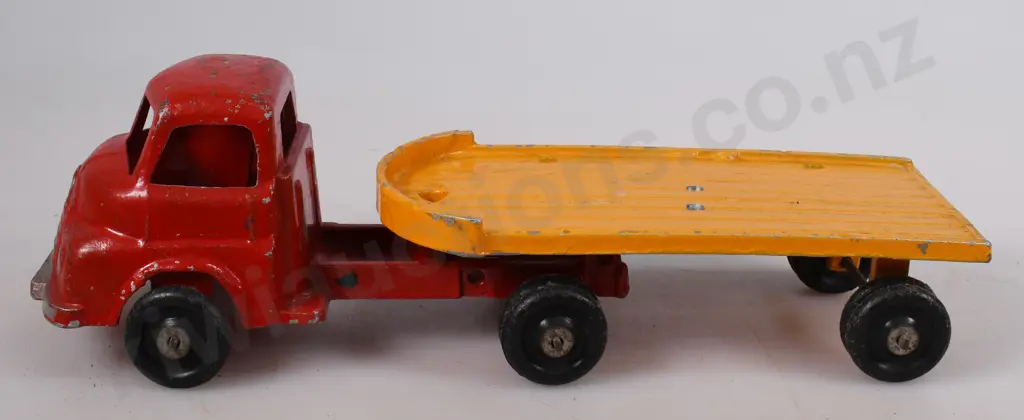MACKENZIE & BANNISTER ARTICULATED TRUCK Image 1++