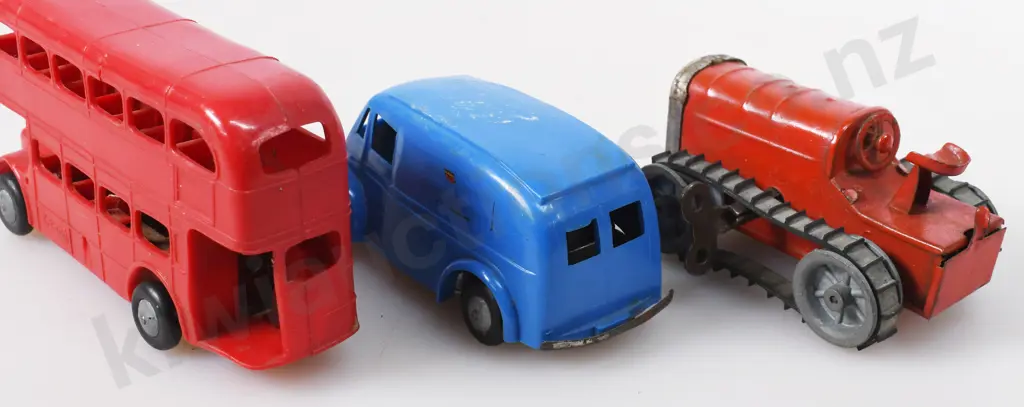 TRI-ANG MINIC BUS, VAN, TRACTOR Image 1++