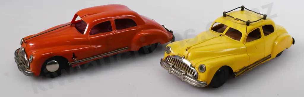 TRI-ANG MINIC NO. 2 SERIES BUICK CARS Image 1++