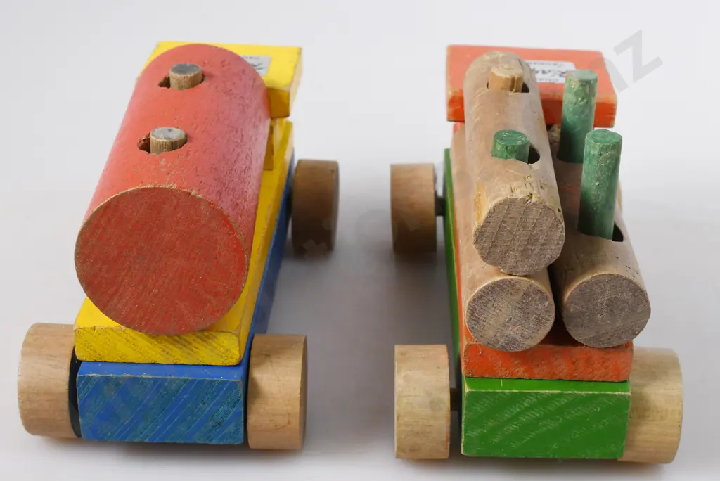 KAY-EM WOODEN TOYS Image 1++