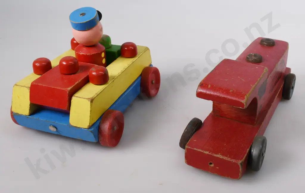 2 WOODEN TOYS Image 1++
