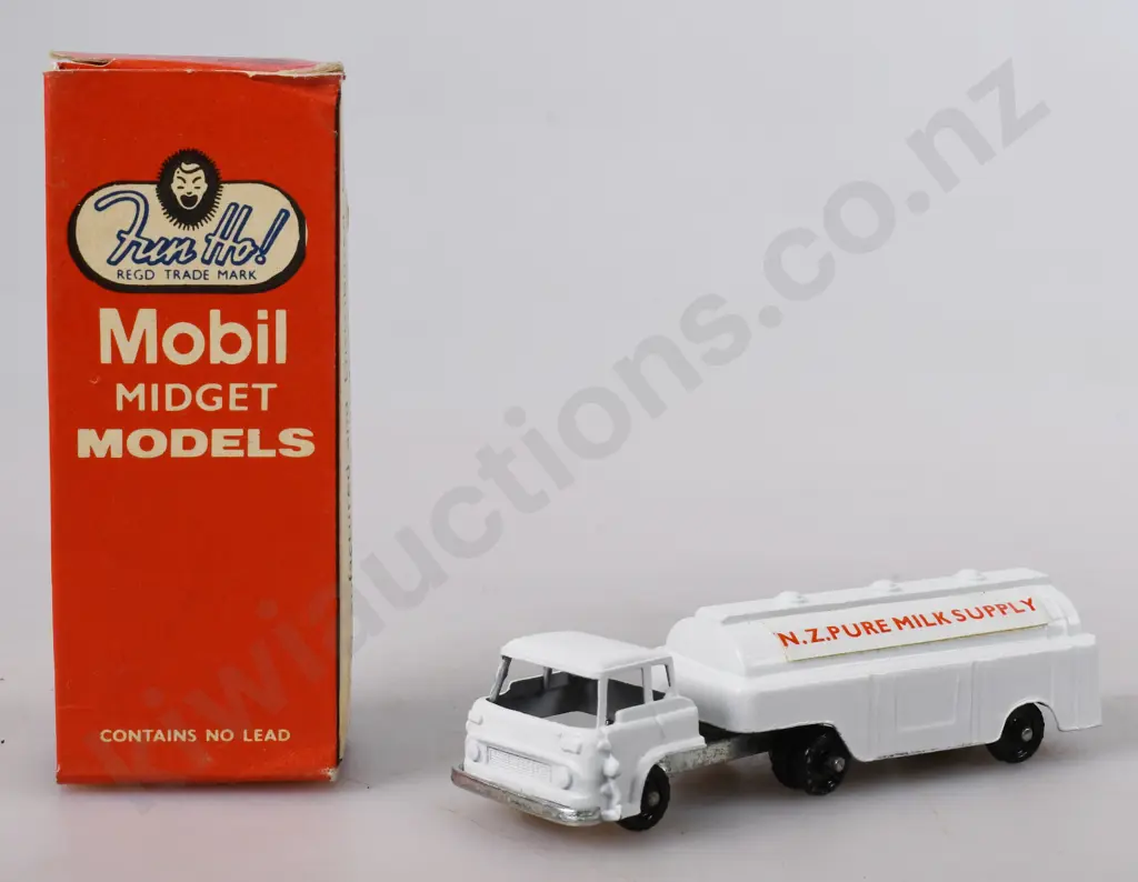 FUN HO MIDGET ARTICULATED MILK TANKER 40, BOXED Image 1++