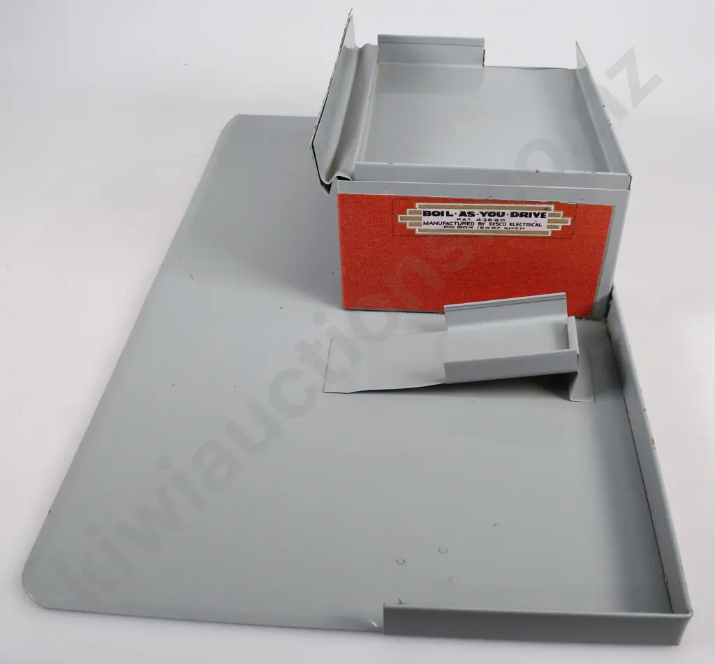 SHELL METAL SERVICE STATION GARAGE Image 1++