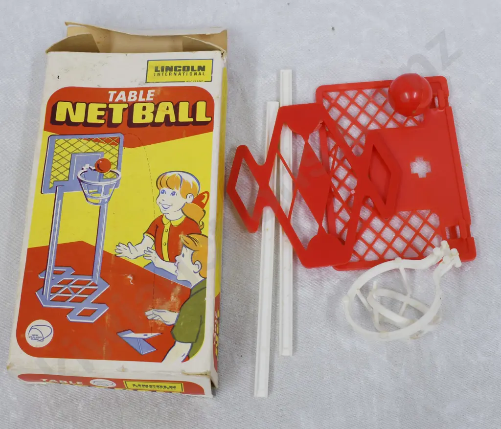 LINCOLN INTERNATIONAL BOXED GAMES Image 1++