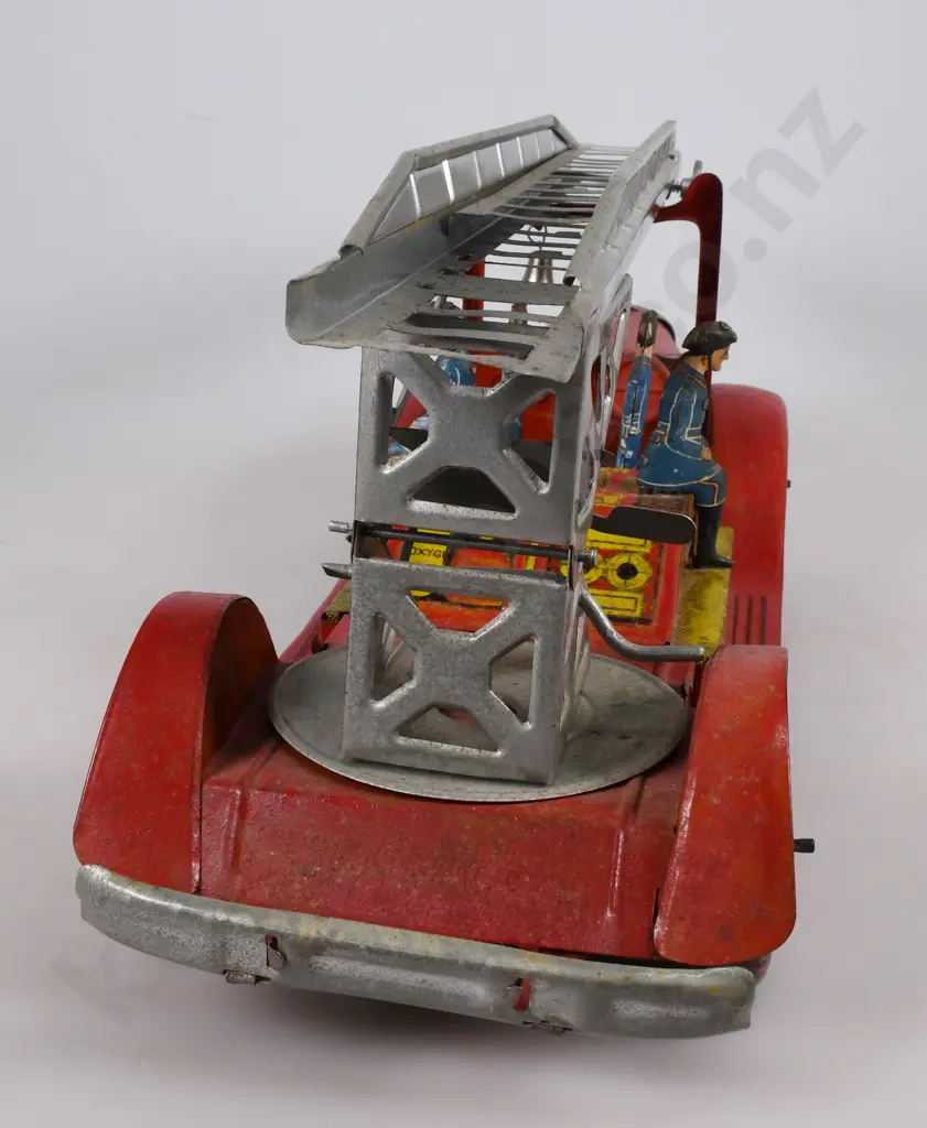 METTOY TINLATE CLOCKWORK FIRE ENGINE Image 1++