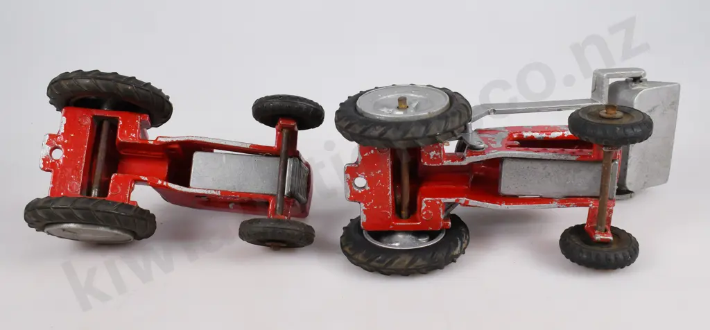 MACKENZIE & BANNISTER JUMBO TOYS Image 1++