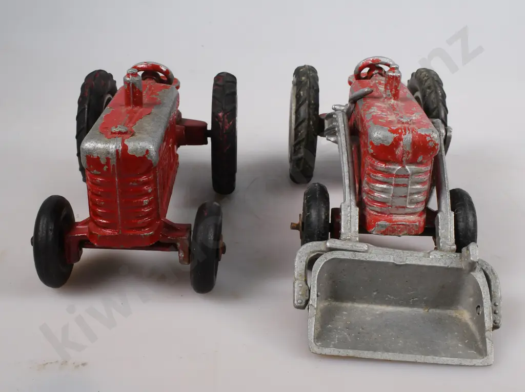 MACKENZIE & BANNISTER JUMBO TOYS Image 1++