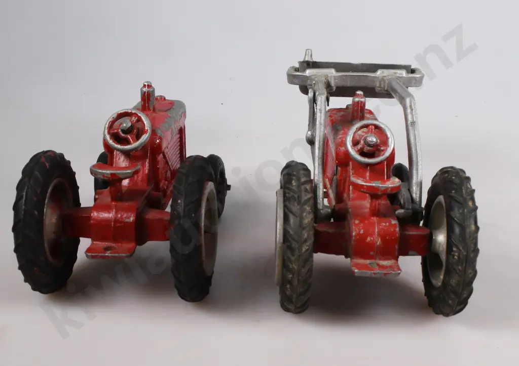 MACKENZIE & BANNISTER JUMBO TOYS Image 1++