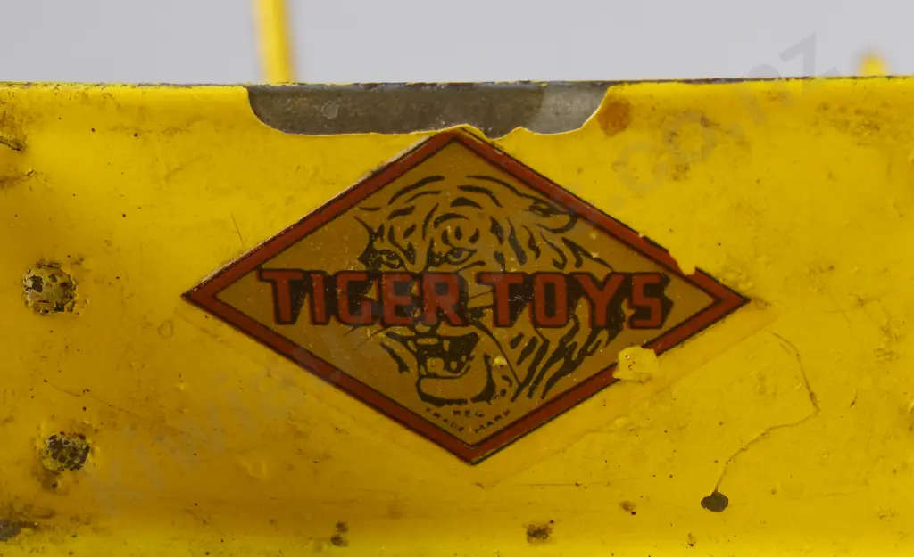 TIGER TOYS FORDSON TRACTOR, FRONT END LOADER Image 1++