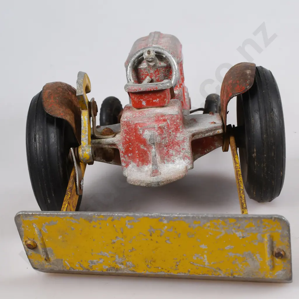 TIGER TOYS FORDSON TRACTOR, BACK BLADE Image 1++