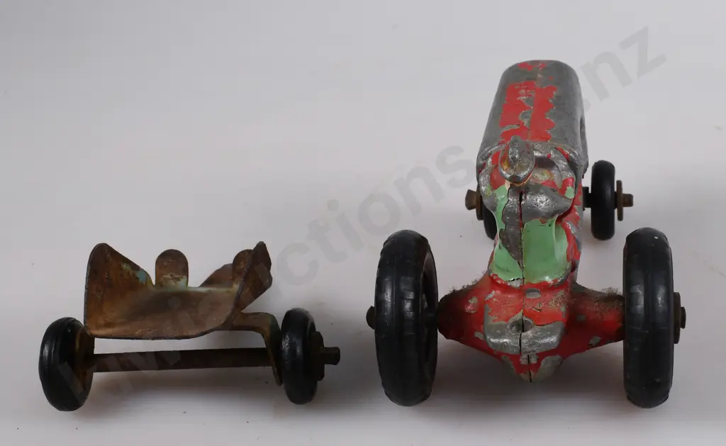 TIGER TOYS FORDSON TRACTOR, TRAILER Image 1++