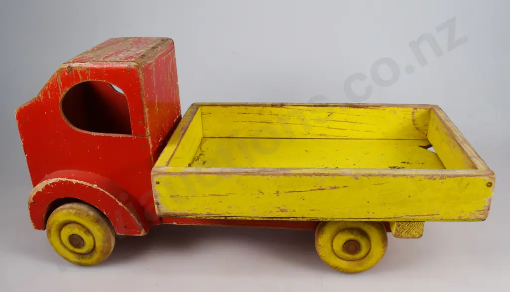 WOODEN TIP TRUCK Image 1++