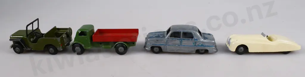TRI-ANG DIECAST TOYS Image 1++