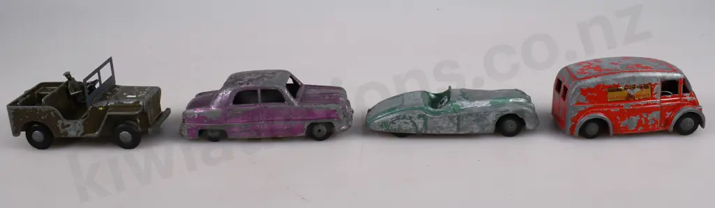 TRI-ANG DIECAST TOYS Image 1++